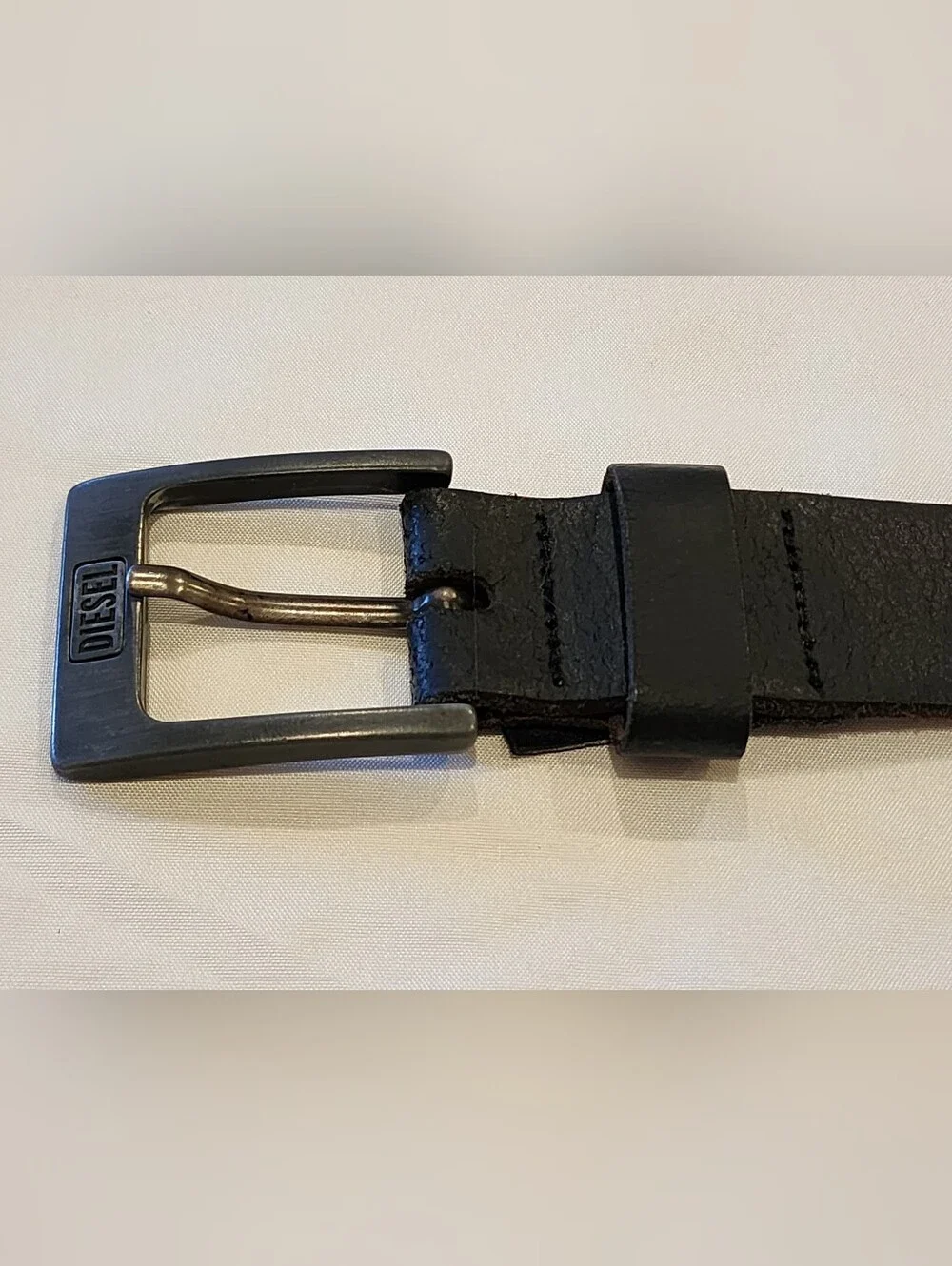 Diesel Men's Black Leather Belt with Brushed Metal Buckle